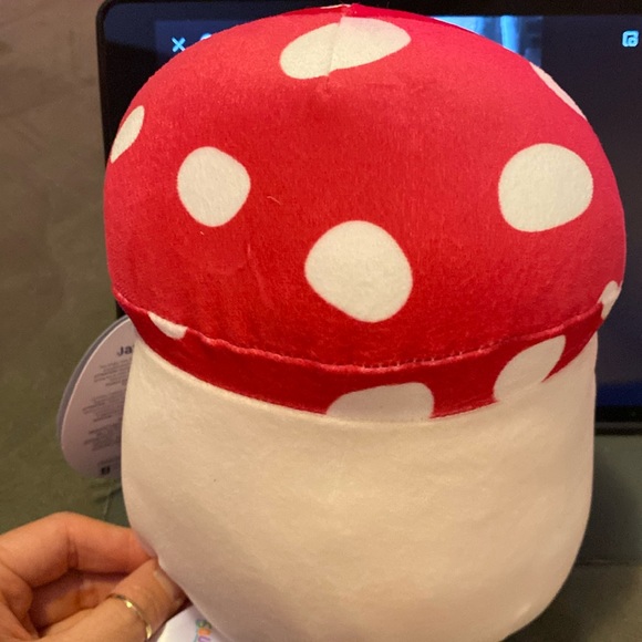 Squishmallows malcolm the mushroom - Picture 2 of 5
